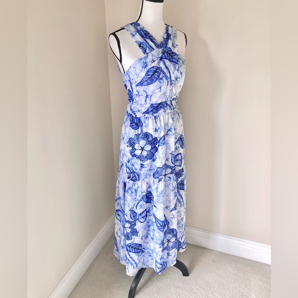 White House Black Market Blue and White Floral Maxi Dress - Picture 7 of 15